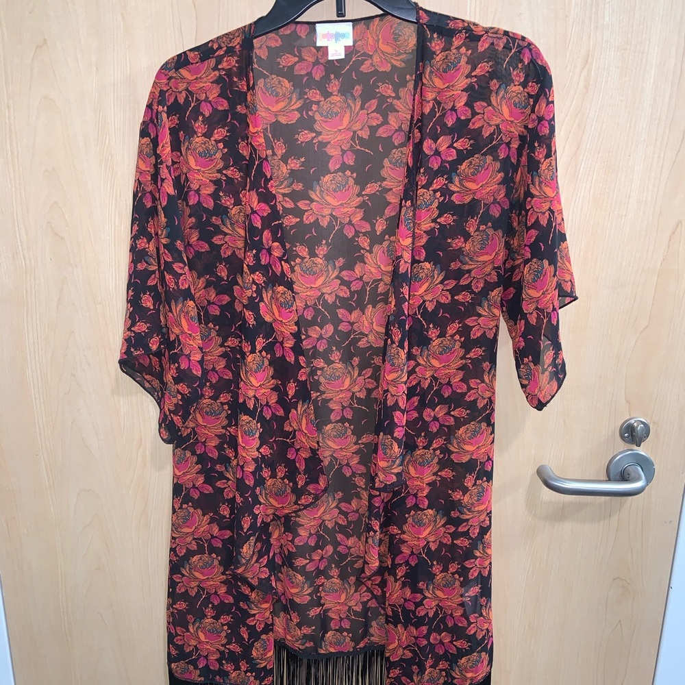 LuLaRoe floral kimono. Size Small